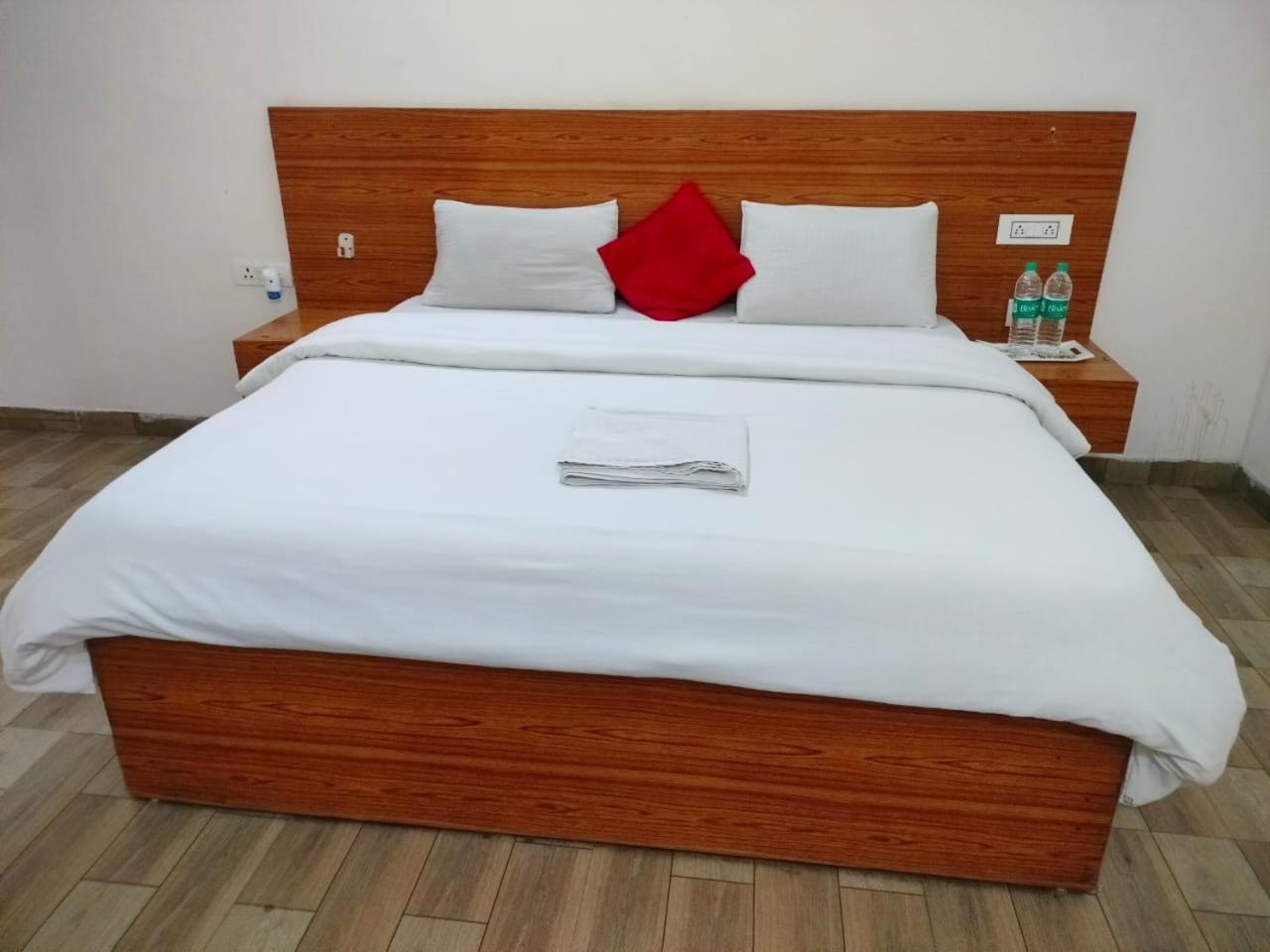 The Rejoice Hotel & Guesthouse Большая Нойда Экстерьер фото